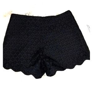 Forever 21 Women's Black Woven Shorts NWT